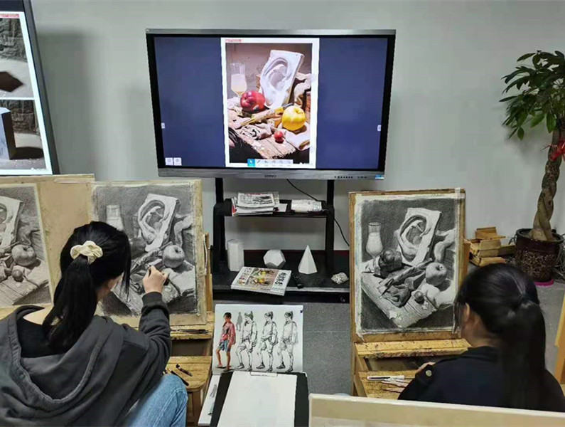 2022年咸陽(yáng)正規(guī)美術(shù)培訓(xùn)費(fèi)用詳解 最新行情與實(shí)用建議